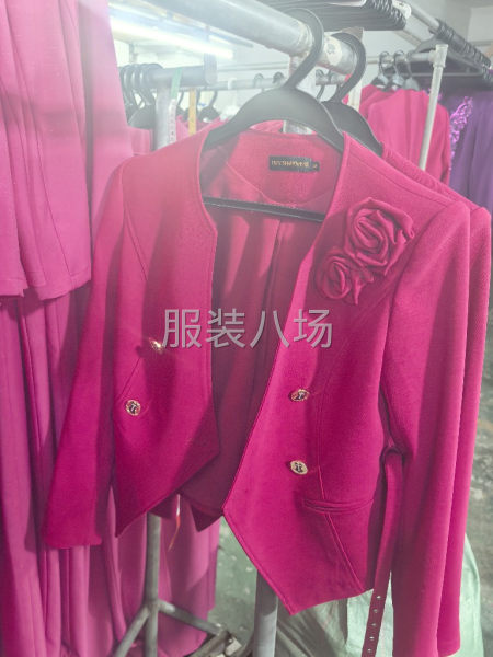 高档时装工厂来料加工包工包料均可-第5张图片