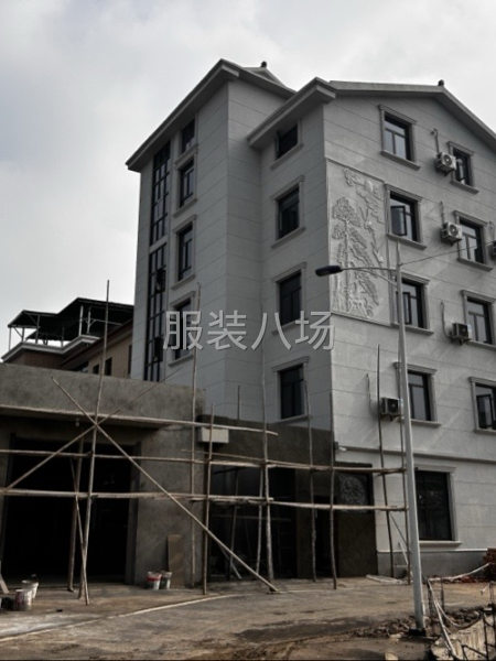 带电梯、停车场、消防十12间带卫浴厨房宿舍-第1张图片