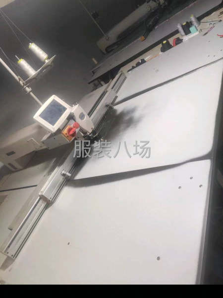 五台大尺寸模板机。承接裁片工艺加工，裁片绗缝，造型车缝等工艺-第1张图片