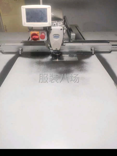 五台大尺寸模板机。承接裁片工艺加工，裁片绗缝，造型车缝等工艺-第2张图片