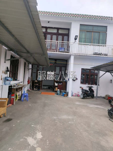 一间住房和独立的车间出租，卫生间独立，水电独立，另外有空调房-第1张图片