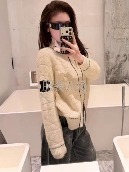 承接毛衫毛衣毛织 男女装 披肩-第1张图片