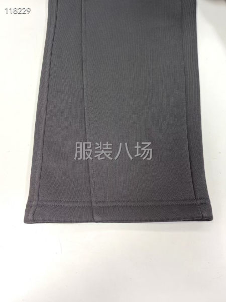 露露女士阔腿直筒绒裤-第7张图片