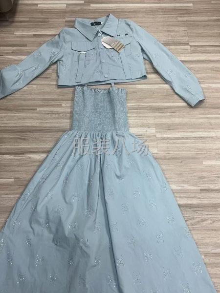 长期招中道工厂-第2张图片