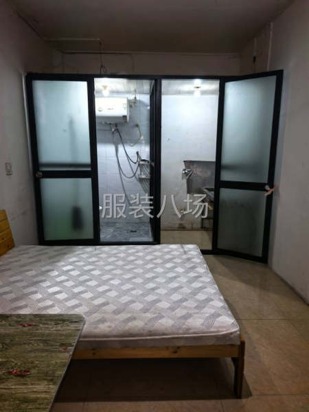 三楼住房出租独立厨房卫生间有空调热水器-第1张图片