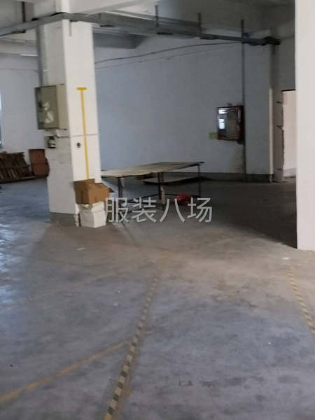 平湖华南城楼上300平米出租-第2张图片