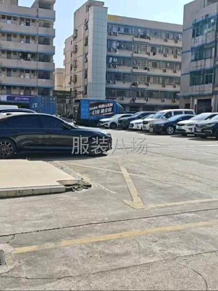 平湖禾花地铁口任屋村3楼1000平米出租-第1张图片