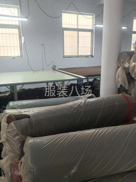 承接市场各类女装-第1张图片