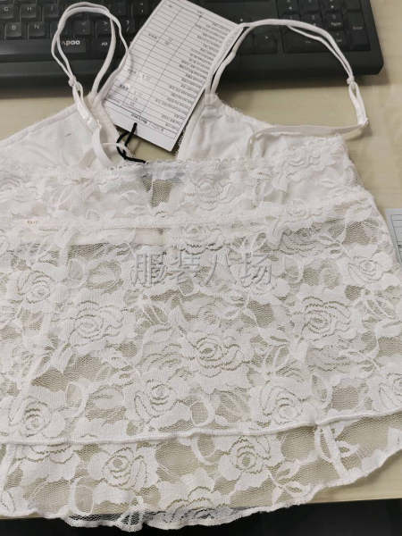 蕾絲花邊背心外發-第1張圖片