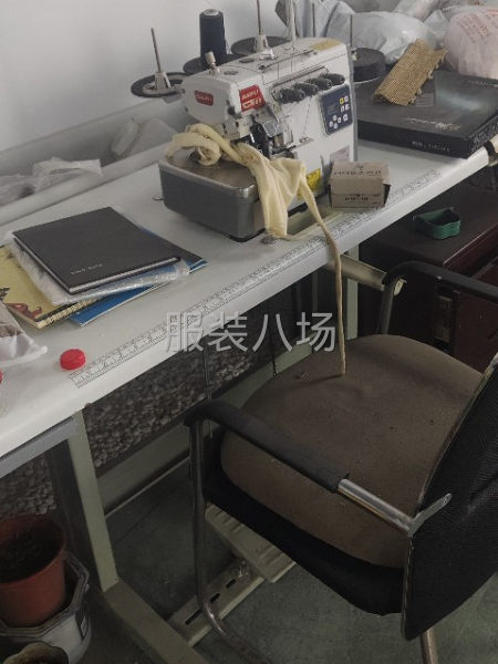 低价处理五线9成新拷边机-第1张图片