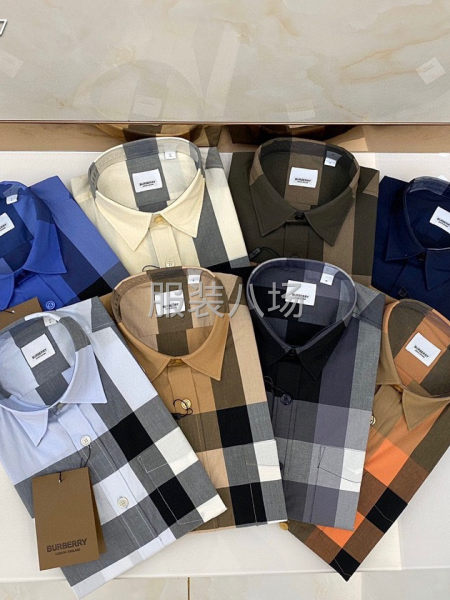 Burberry 经典大格子条纹衬衫-第1张图片