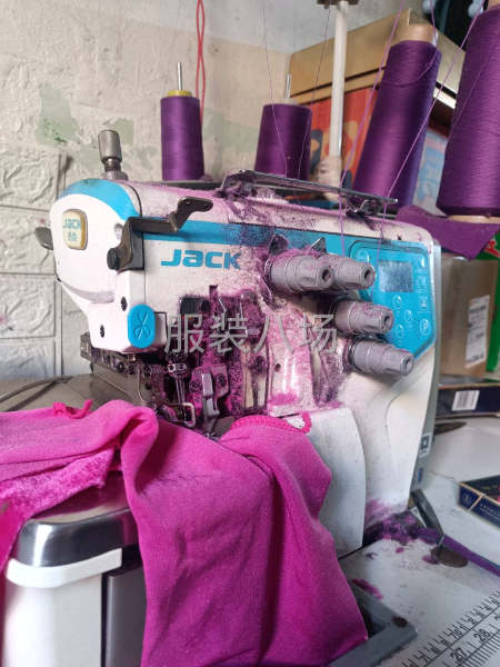 承包服装车位-第1张图片