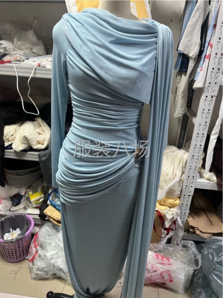 有2000件中東單連衣裙外發(fā)-第1張圖片