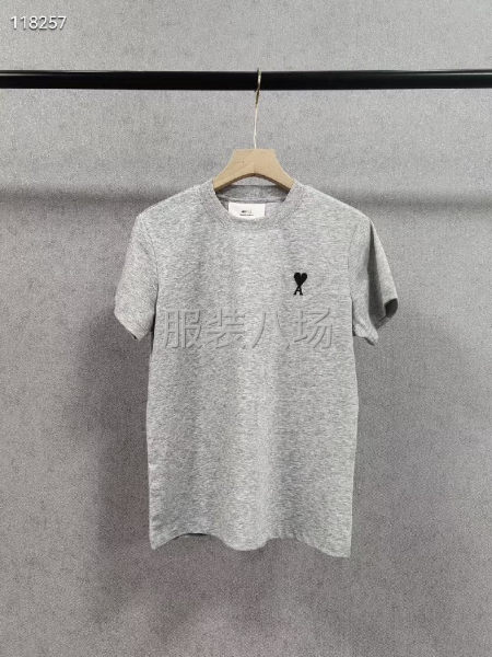 经典爱心Ami Paris女款短袖T恤-第4张图片