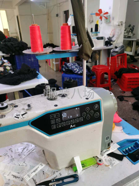 招四线锁边工，平车工长期简单裤子临时长期皆可，小作坊不停现金-第2张图片