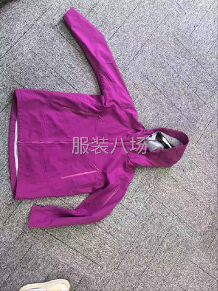 专业生产棉服，马甲，冲锋衣-第6张图片