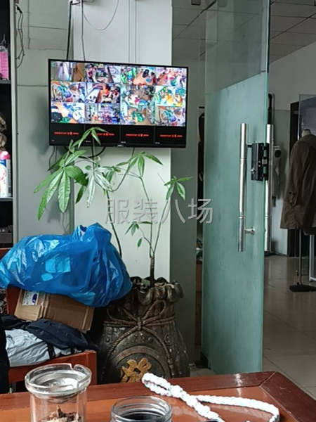 厂房在二楼，带宿舍。一楼门面一百多平米。有院子，两个停车位。-第2张图片