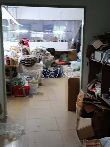 厂房在二楼，带宿舍。一楼门面一百多平米。有院子，两个停车位。-第5张图片