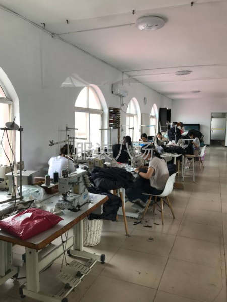 精品小单快反，三天出样衣 一周出大货-第1张图片