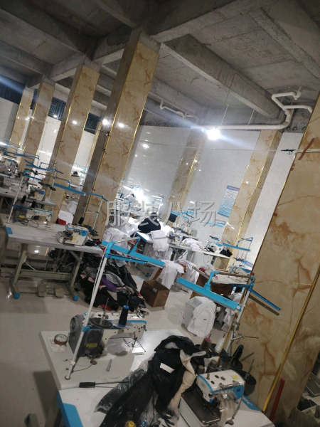 服装厂车位-第2张图片