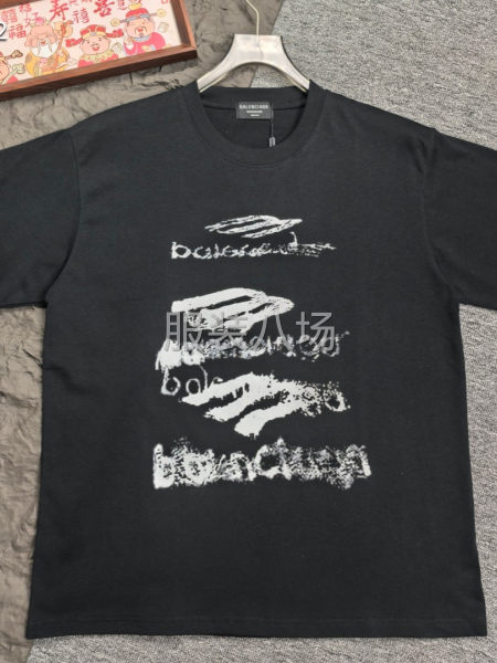 女款巴黎世家圆领短袖-第2张图片