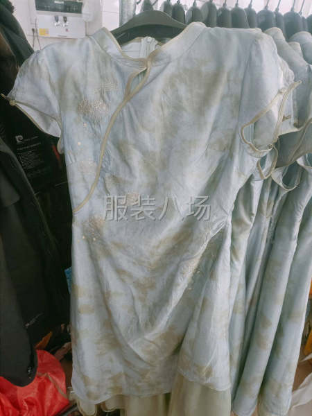 公司长年女装，连衣裙为主-第1张图片