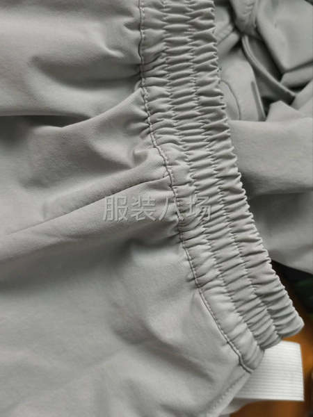 承接缝纫加工，圆领衫，帽衫，裤子，拉链衫，半拉链-第1张图片