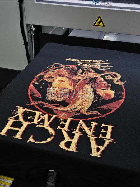 服裝白墨印花-第1張圖片