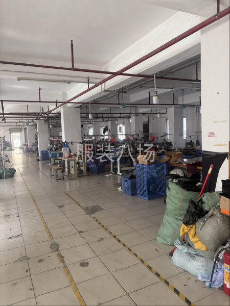 厂房带住宿陪套，设备齐全。现需转让。-第1张图片