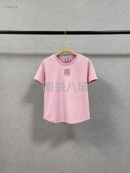 罗意威雪花复古女款T恤  工艺 刺绣-第1张图片