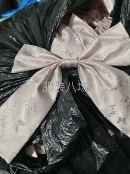 诚寻做蝴蝶结的工厂或小班子长期合作-第1张图片