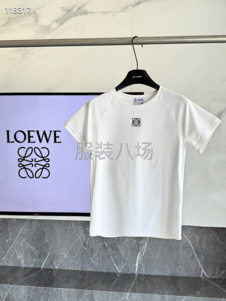 新款 罗意威女款牛角袖短t恤-第1张图片