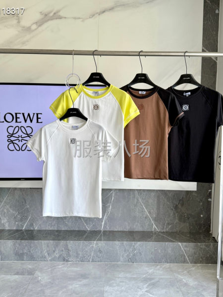 新款 罗意威女款牛角袖短t恤-第9张图片