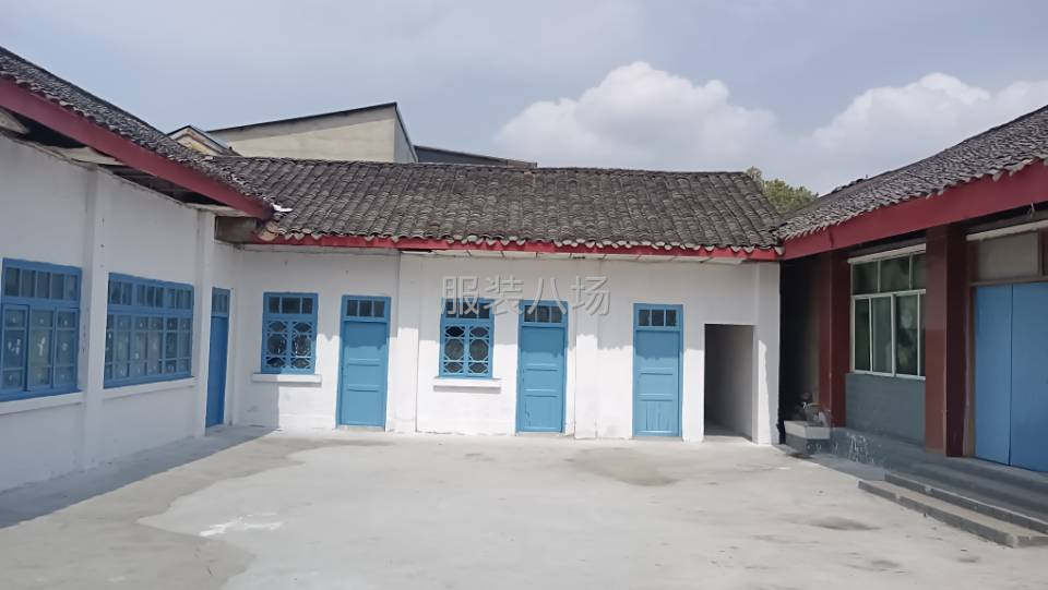 原房东，以前自己开服装加工厂，独门独院，有车间，有住房有门面-第8张图片