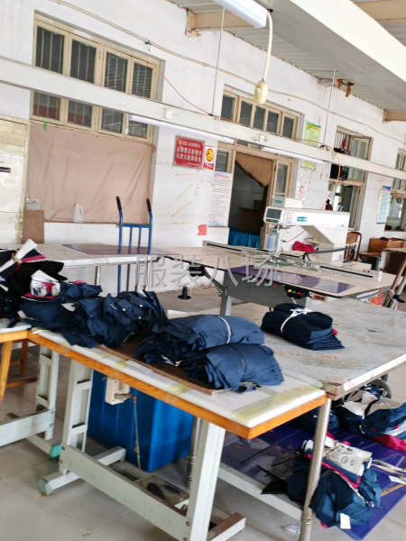 创信服饰，主做上衣-第2张图片