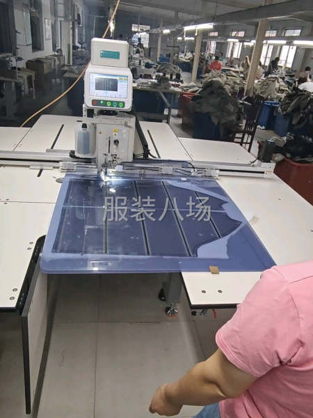 创信服饰，主做上衣-第1张图片