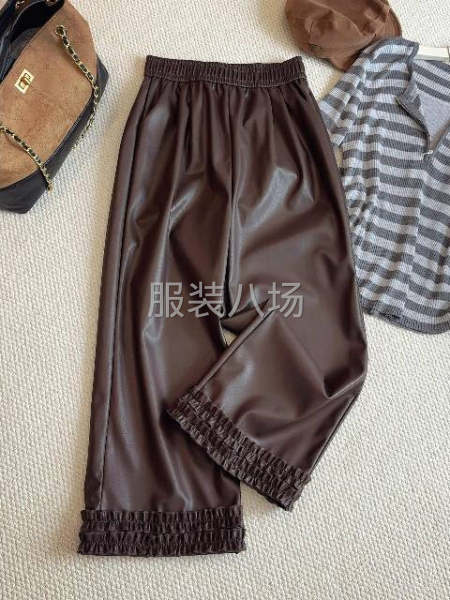 双层木耳边PU蛋白皮裤-第1张图片