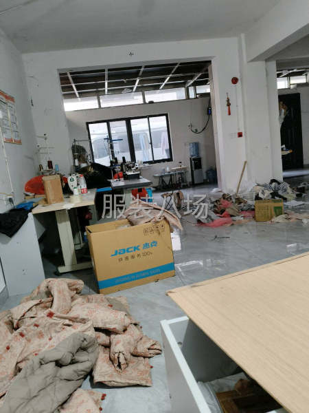 一間住房一間干活適合夫妻倆人-第1張圖片