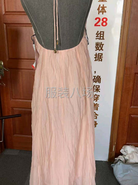 裙子3200件外发-第2张图片