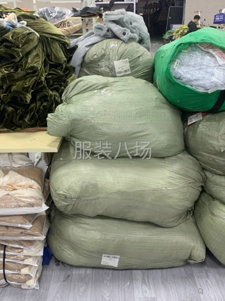 招一名裁包退货零工 计件 计时都可以 还招一名杂工 计时-第1张图片