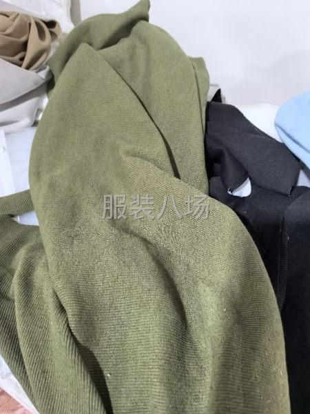 晚点回家整件针梭织车位-第1张图片