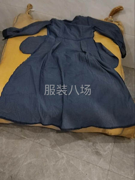 牛仔连衣裙，能做尾部的联系我-第1张图片