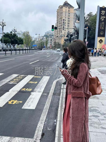 整件半精品偏上車位-第1張圖片