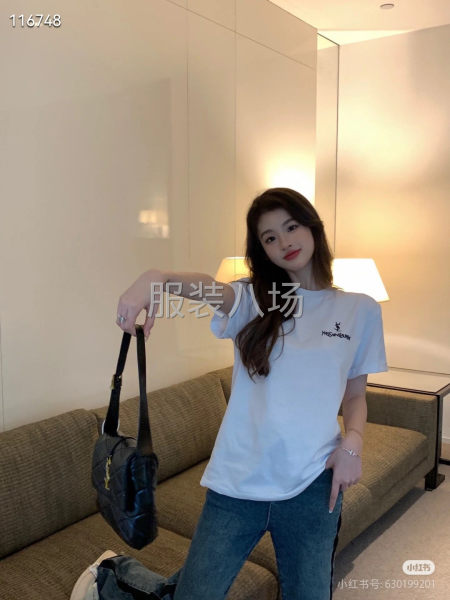 新款字母印花logo圆领YSL短袖T恤女款  工艺-第3张图片