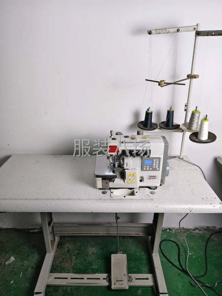 自动剪线抬压脚，杜马四线锁边机，功能正常，成色九成新-第5张图片