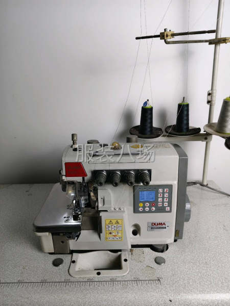 自动剪线抬压脚，杜马四线锁边机，功能正常，成色九成新-第6张图片