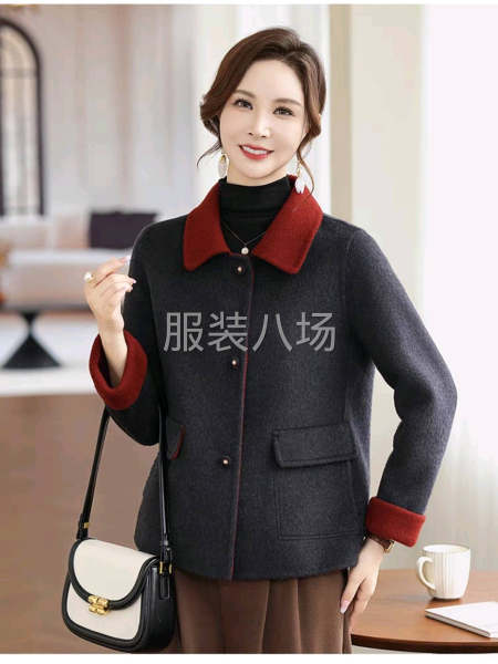 毛呢外套，做工不复杂-第1张图片