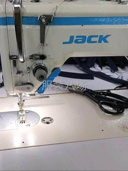 找个服装厂合作整件流水-第1张图片