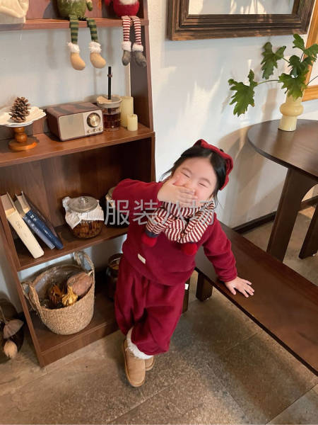 我们是一个原创亲子装品牌，长期招会制作样衣以及会做中小订单的-第1张图片