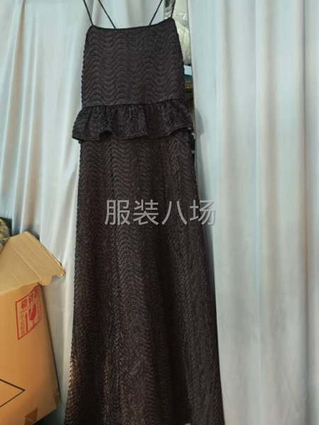 尋2到5人加工廠或夫妻作坊長期合作，半身裙，價格美麗，毛貨勿-第2張圖片